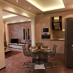 Brown Cottage Apartment