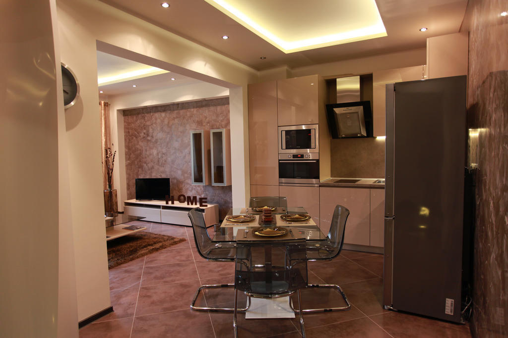 Apartment Brown Sofia