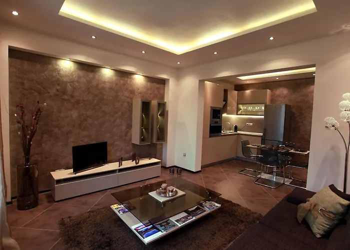 Brown Cottage Apartment
